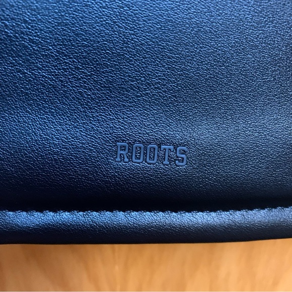Roots Crossbody Handbag - Picture 6 of 6